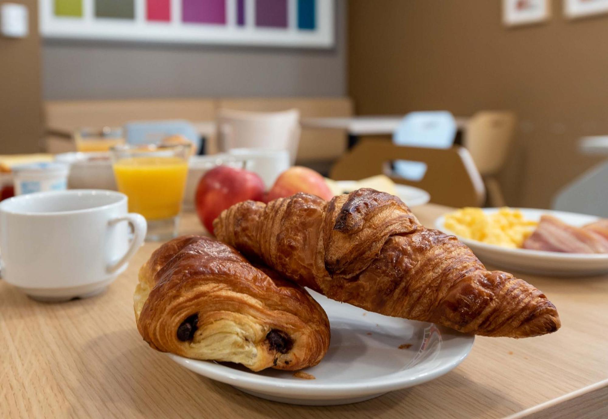 B&B Hotel Castres Centre Gambetta ภายนอก รูปภาพ