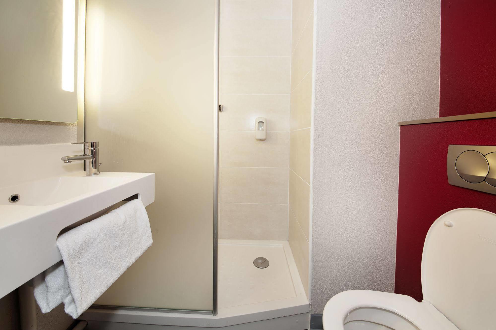 B&B Hotel Castres Centre Gambetta ภายนอก รูปภาพ